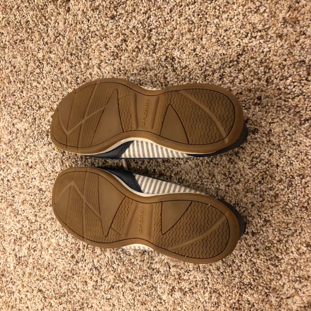 Sperry’s - Picture 4 of 4